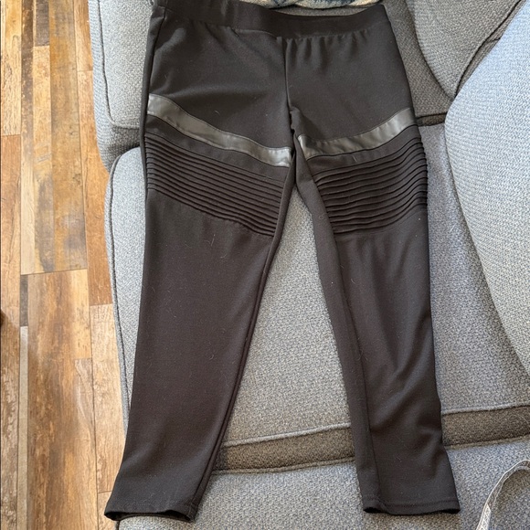 INC International Concepts Pants - INC: Black Leggings with Leather look Accents size XL